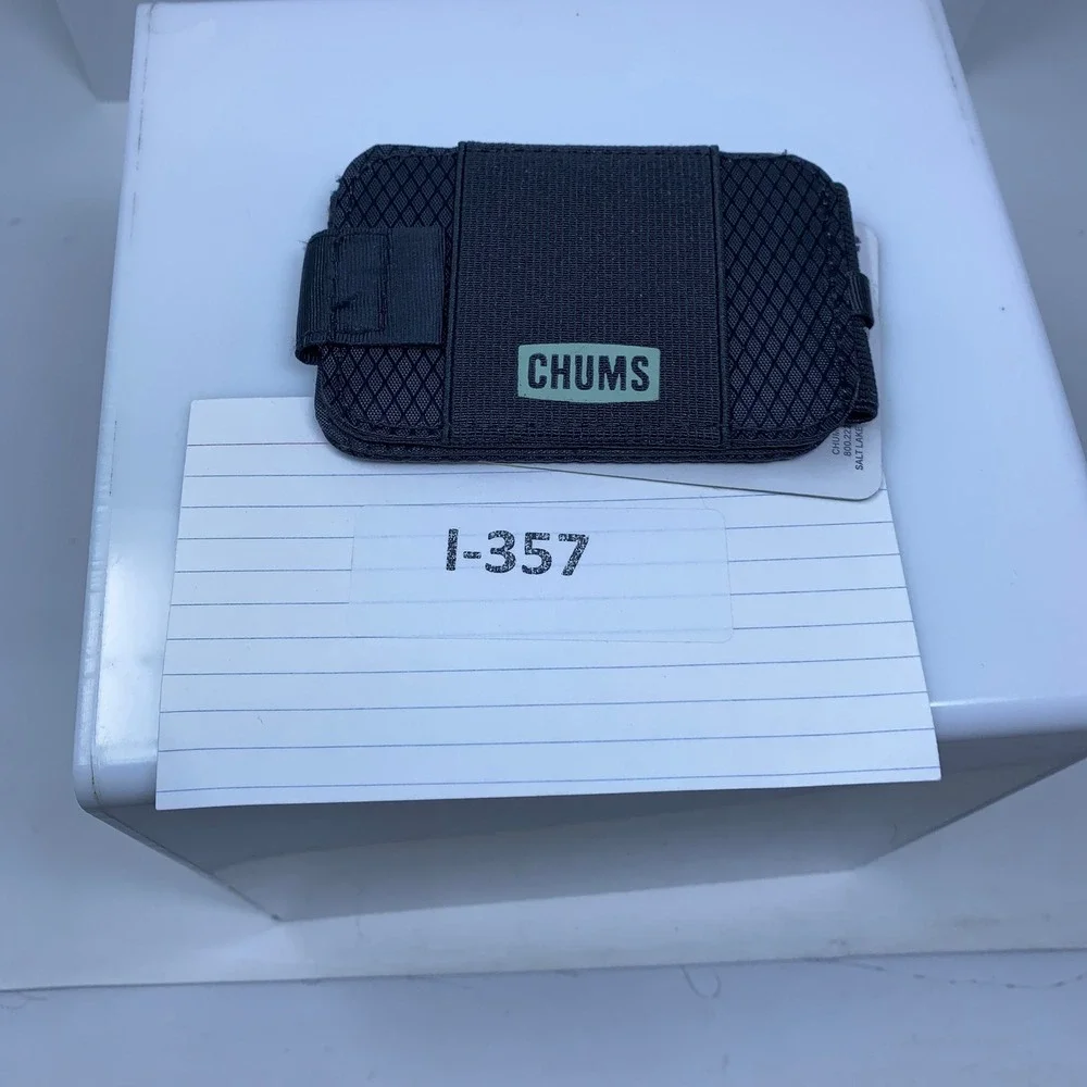 Chums Unisex OS Black Bandit Bi-Fold RFID ID Window Wallet 18808 NWT